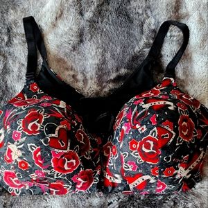 TORRID Curve dream wire free bra size 40 DDD